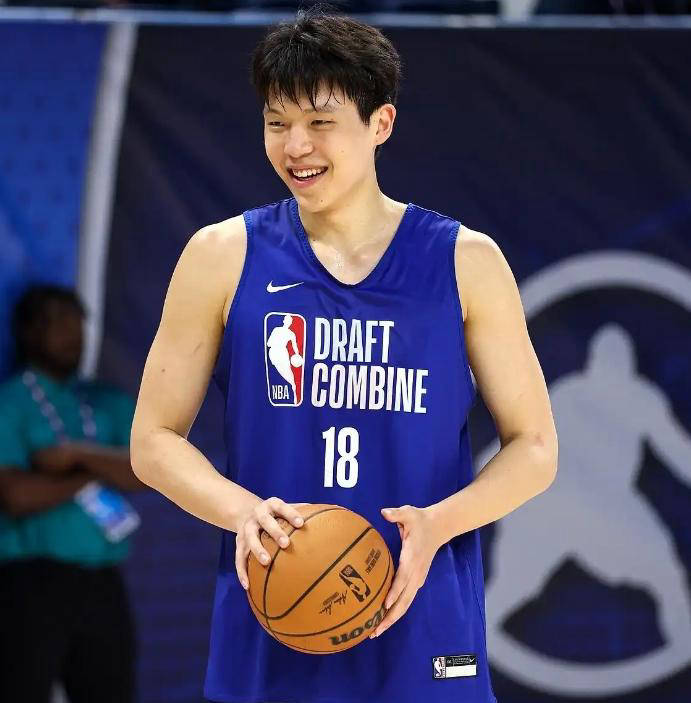 亚洲球员在美职篮中崭露头角